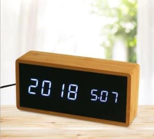 Réveil de bureau Digita en bois de bambou